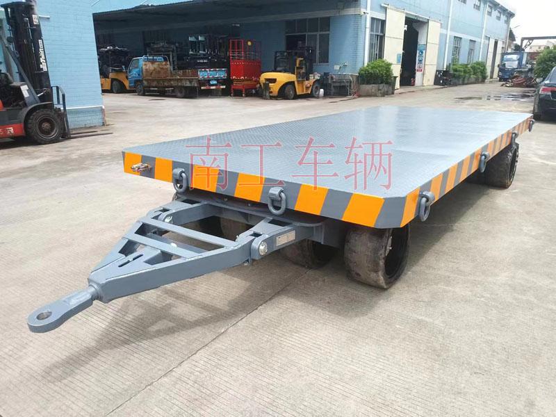 25吨重型工业乐竞（中国） 全挂式牵引拖车底盘