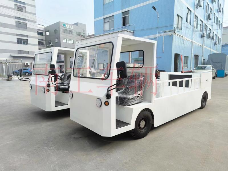 2吨座驾式纯电动乐竞（中国） 电动工具拖车