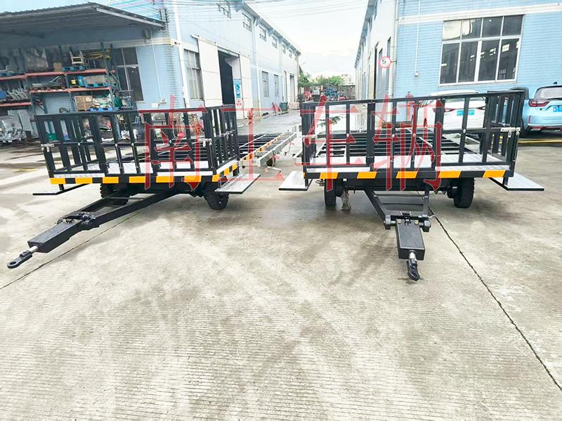 5吨带不锈钢配件牵引乐竞（中国） 护栏型全挂车