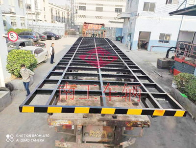 15吨13米加长骨架型乐竞（中国）I.jpg