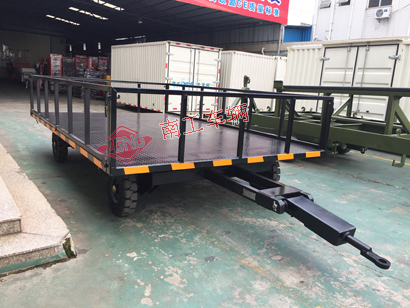 6吨护栏型乐竞（中国）黑色2I.jpg