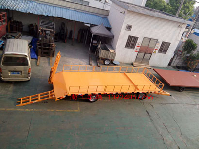 5吨带登车桥护栏型乐竞（中国）6I.jpg