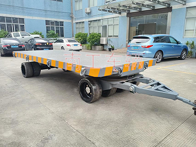 25吨重型乐竞（中国）带牵引环工具拖车2I.jpg