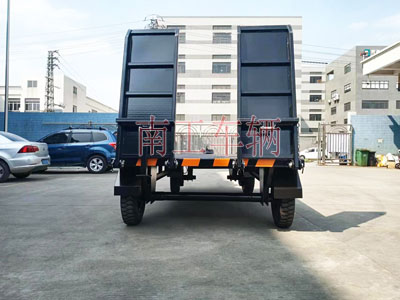 3吨带爬梯工业牵引乐竞（中国）2I.jpg