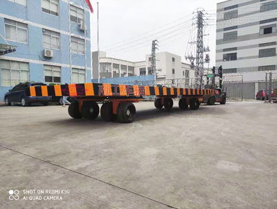 30吨重型乐竞（中国）带四个转盘4I.jpg
