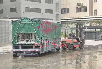 升降雨篷乐竞（中国）6I.jpg