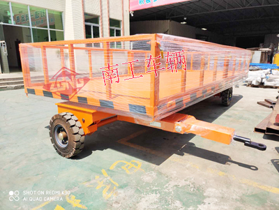5吨护栏型乐竞（中国） 全挂车4I.jpg