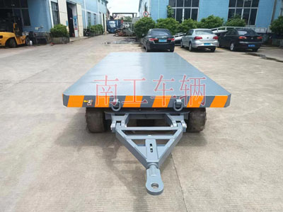 25吨重型工业乐竞（中国）全挂式牵引拖车底盘带牵引环4I.jpg