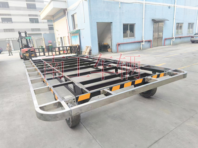 5.5吨牵引乐竞（中国）带小箱子1I.jpg