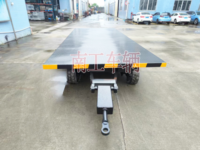 6吨牵引乐竞（中国） 工业全挂拖车2I.jpg