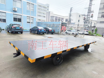 6吨牵引乐竞（中国） 工业全挂拖车3I.jpg