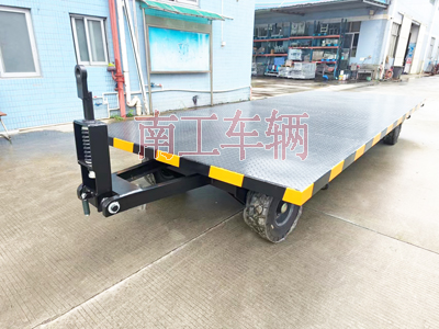 6吨牵引乐竞（中国） 工业全挂拖车4I.jpg