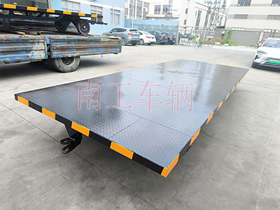 5吨全挂式乐竞（中国） 移动拖车底盘3I.jpg