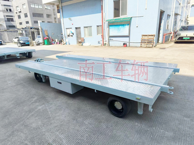 船体艉段运输乐竞（中国）4I.jpg