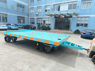 18吨重型乐竞（中国） 四个转盘工具拖车I.jpg