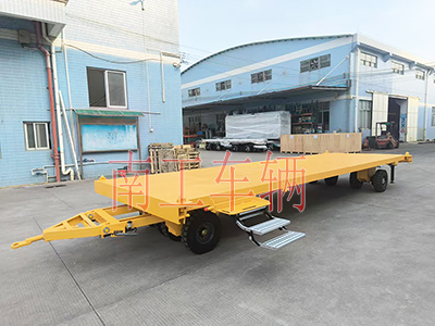 10吨乐竞（中国）带液压支腿伸缩梯工具车6I.jpg