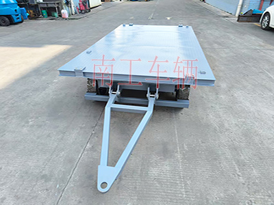3吨小型牵引乐竞（中国） 全挂车I.jpg