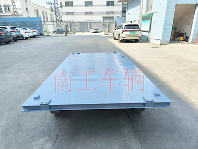 3吨小型牵引乐竞（中国） 全挂车3I.jpg