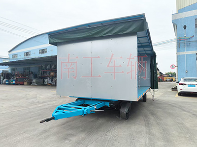 5吨雨篷拖车 牵引乐竞（中国）I.jpg