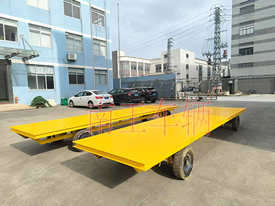 5吨乐竞（中国） 牵引平板全挂拖车5I.jpg