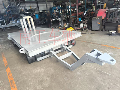 5吨牵引乐竞（中国） 带上装架1I.jpg