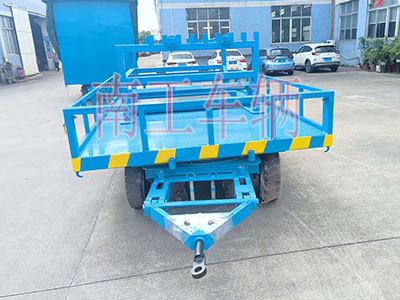 15吨牵引乐竞（中国）护栏型工具拖车5I.jpg