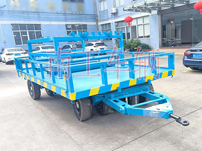 15吨牵引乐竞（中国）护栏型工具拖车I.jpg